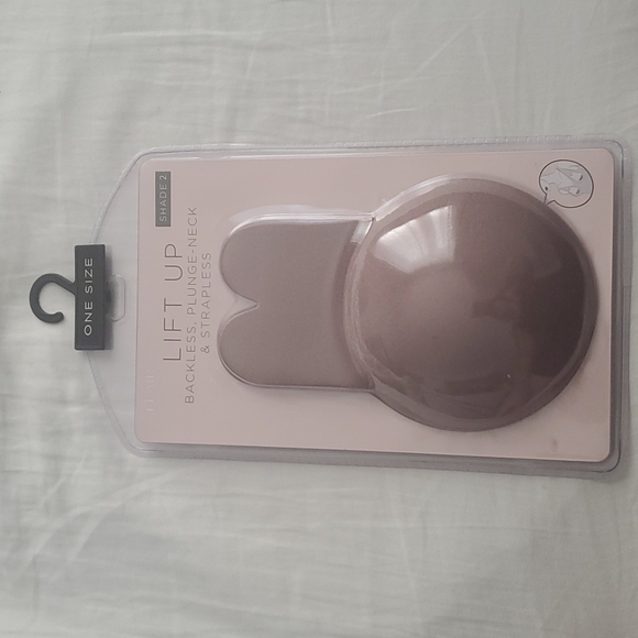 Nipple covers sticky boobs backless bra - Picture 1 of 4